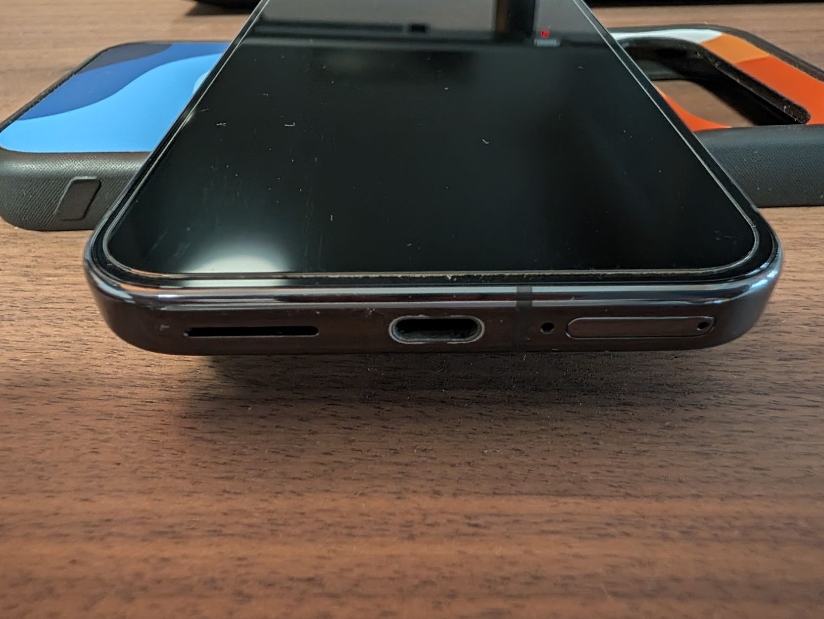 Google Telefoni cellulari / Smartphones: Google Pixel 9 Pro XL 512GB Obsidian with 2 Cases – Nuovo (secondo la descrizione) da Horgen venduto da Ch_5sv8 6