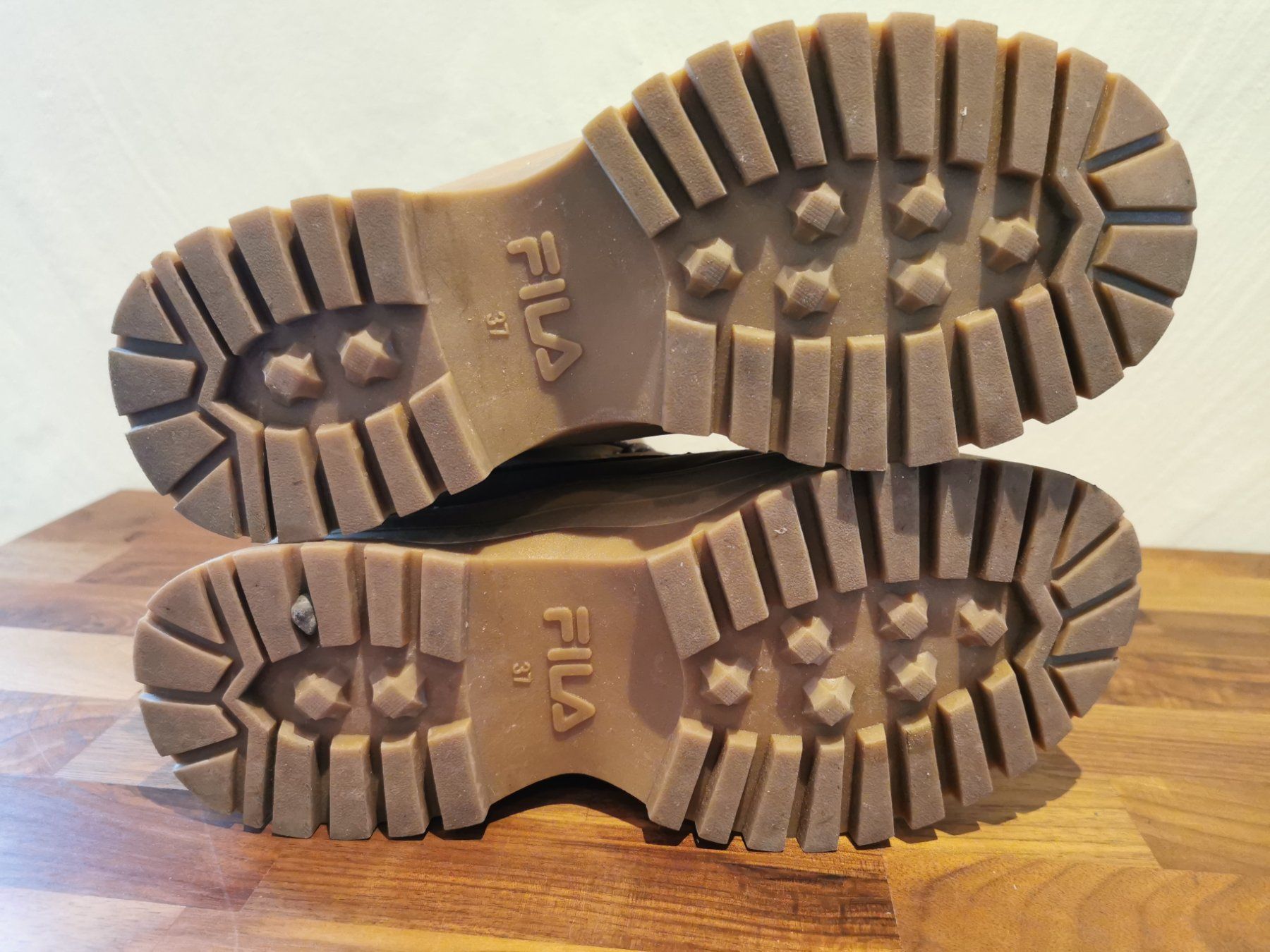 Fila Scarpe da donna: Fila; Schnürboots / Boots / Winterboots Gr. 37 – Nuovo (secondo la descrizione) da Boniswil venduto da Totomat-Lady 5