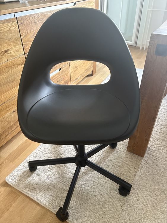 Ikea Chaises: Bürostuhl IKEA (Elderberget / Malskär) – D'occasion à Basel par Gianneee