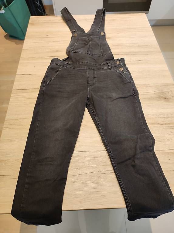 Lotti di vestiti: Salopette femme taille S – Usato da Bellevue venduto da xuxana 4