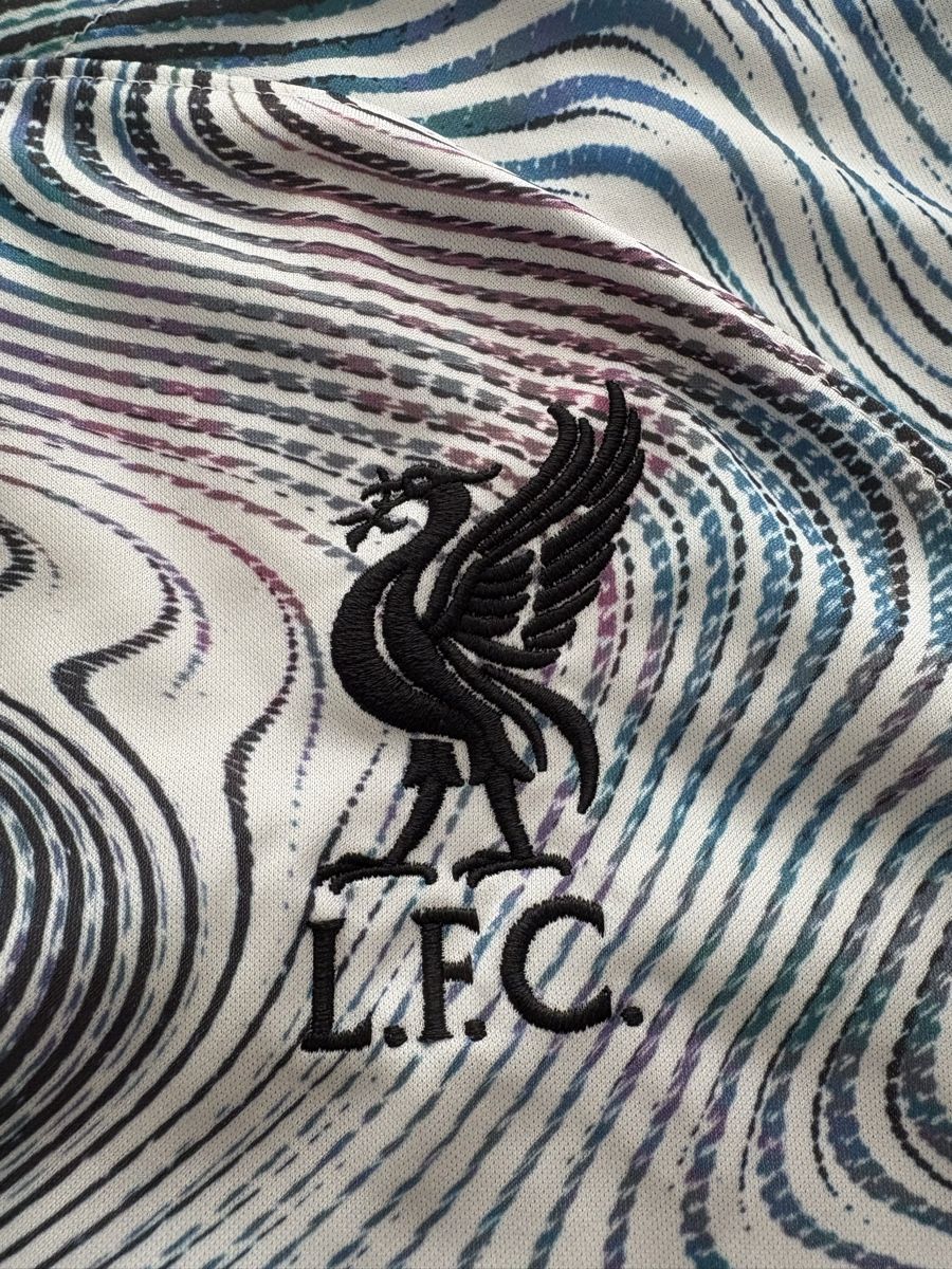 Liverpool Fc Leibchen & Hosen: Fc Liverpool Trikot 22/23 – Gebraucht aus Domat/Ems von tim_lq6b 1