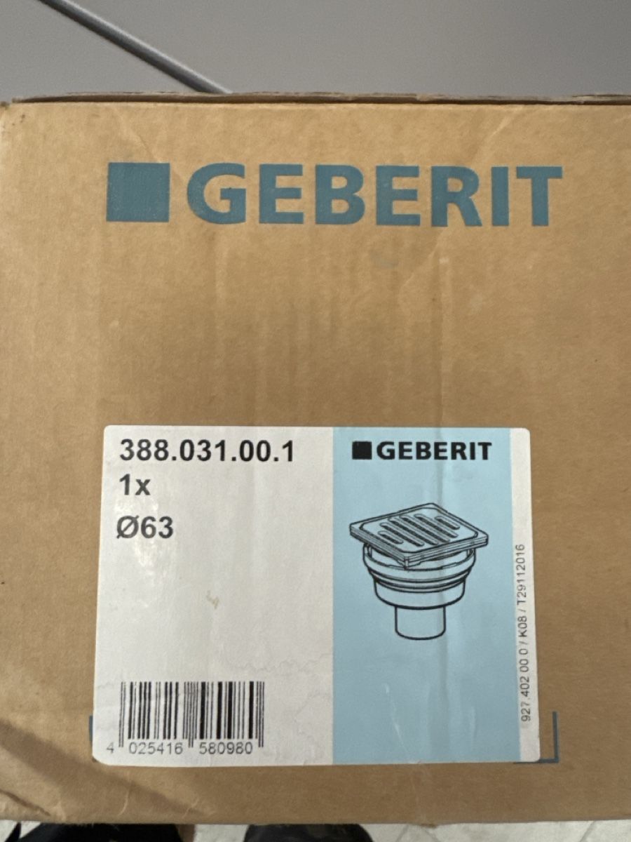 Autres matériaux de construction: Geberit Bodenablauf – Neuf avec emballage d'origine à Einsiedeln par Shkurte_K