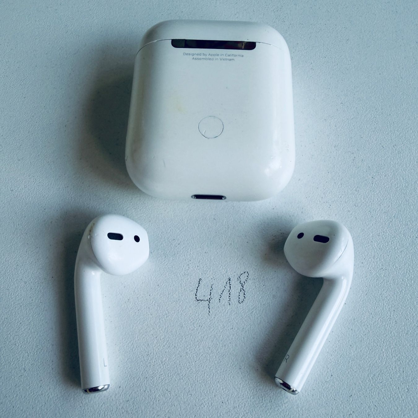 Apple Kopfhörer: Original Apple AirPods 2 Gen. Wireless Kopfhörer & Case – Gebraucht aus Basel von MY.AIRPODS.SHOP 9
