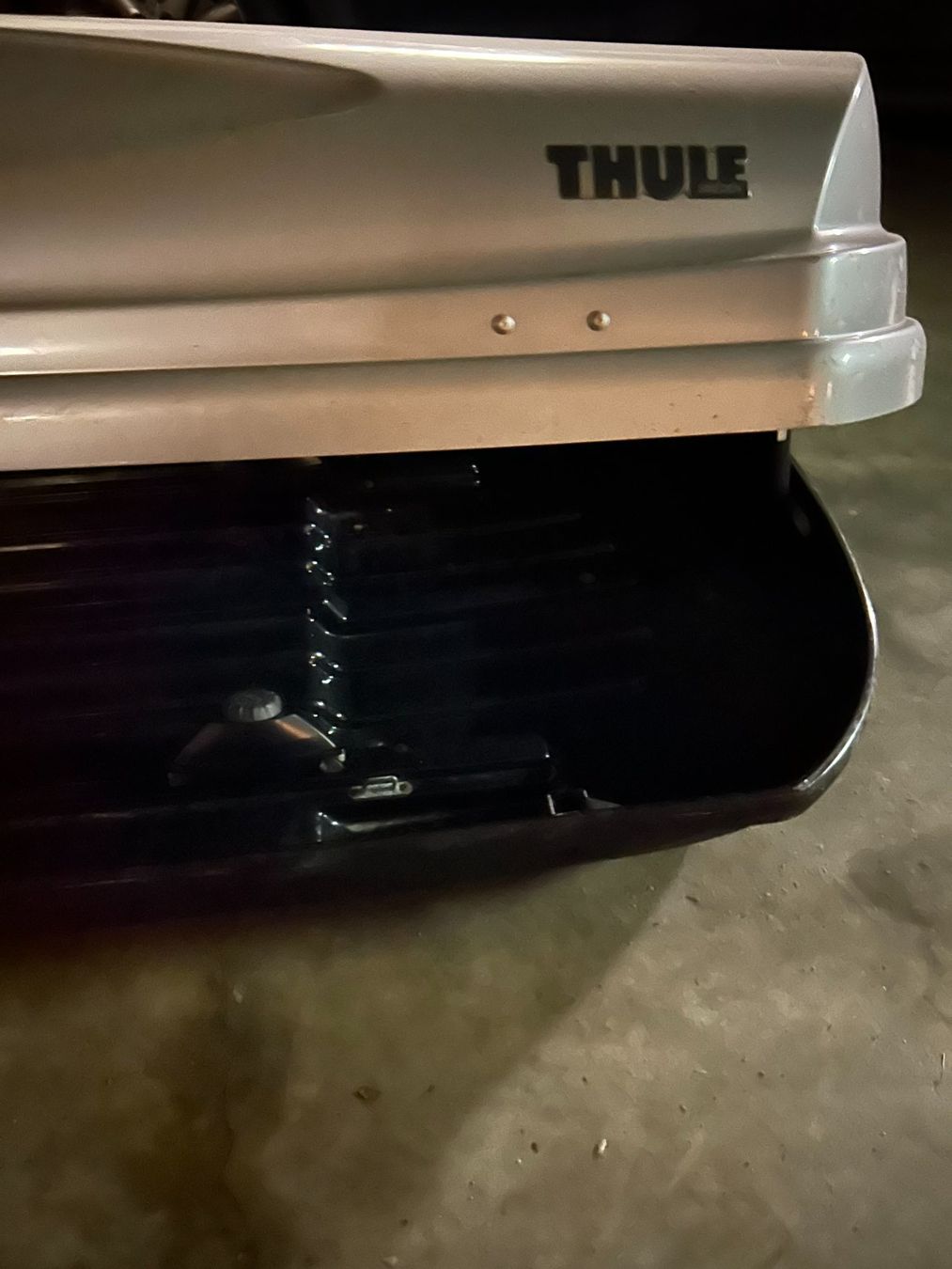 Thule Box da tetto: Thule Dachbox Atlantis 900 – Usato da Zürich venduto da pdieter 2