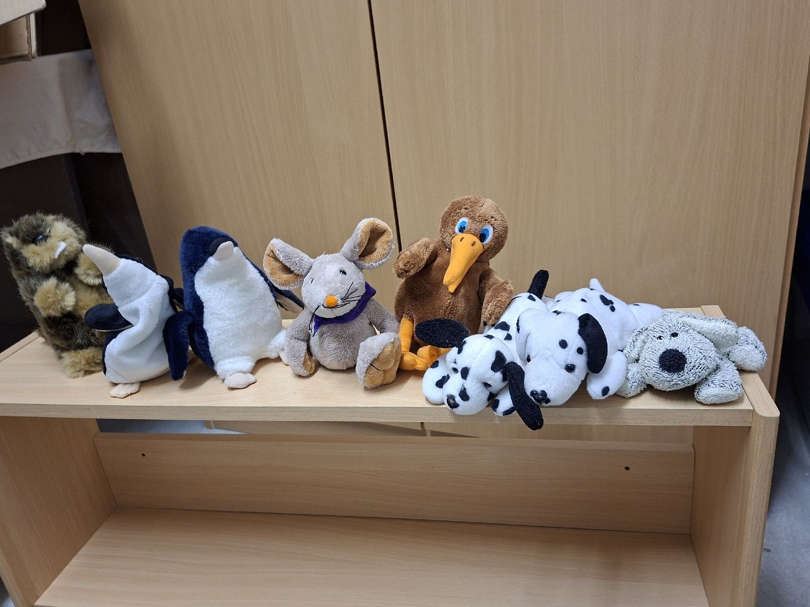 Giocattoli: Kuscheltier Sammlung: Eule, Pinguin, Maus & Hunde – Usato da Wetzikon ZH venduto da Wetzithal