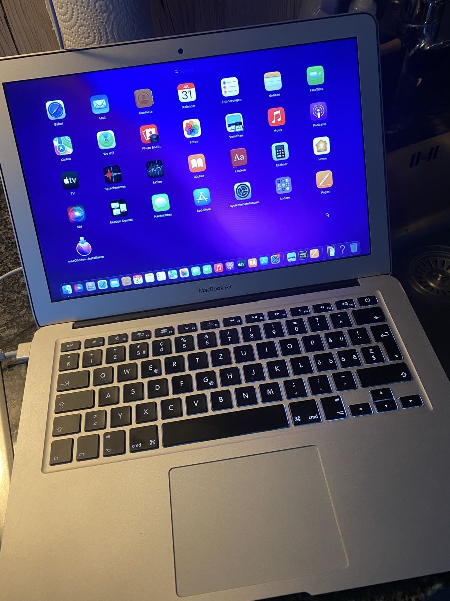Apple Notebook: MacBook Air 13" (2017) – Usato da Grabs venduto da koe_9mdf