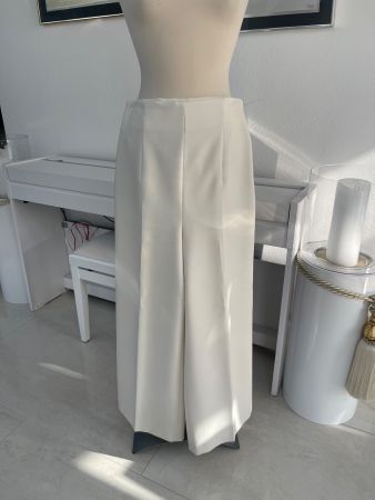 ZARA Creme Hose Gr. 38, perfekt für den Sommer! ☀️