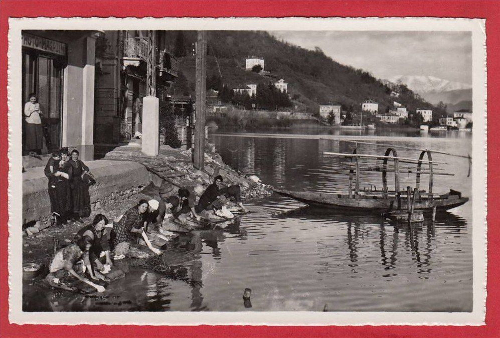 Ansichtskarten: LAVANDAI AL LAGO – Gebraucht aus Grüningen von Kartenlaube