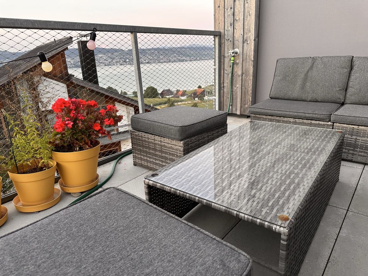 Divani: Rattan Lounge Set 5 Piece Sofa Table Stools Grey Outdoor Use – Nuovo (secondo la descrizione) da Wädenswil venduto da puh_n8wy 1