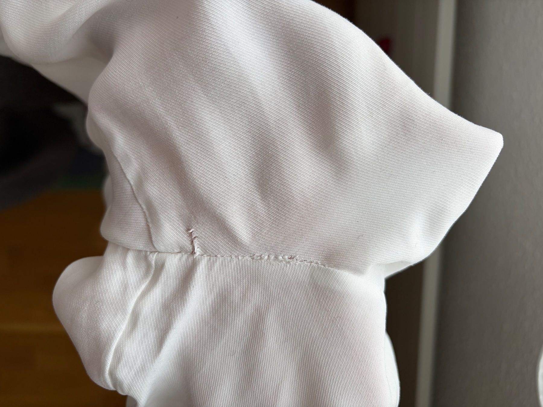 Cos Blusen: Cos Shirt - Needs mending – Defekt aus Luzern von AM2nd 8