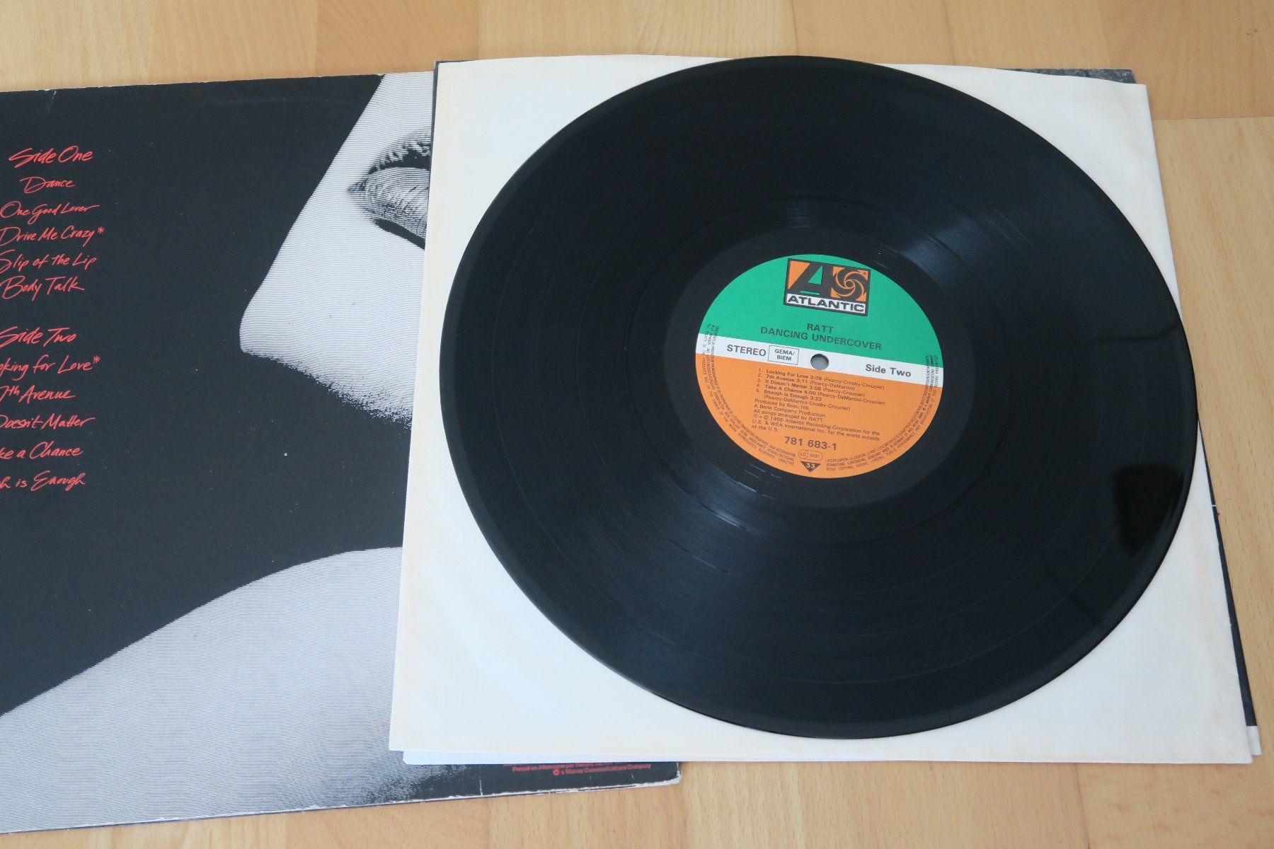 Schallplatten: Ratt – Dancing Undercover – Gebraucht aus Thun von Karibu70 3