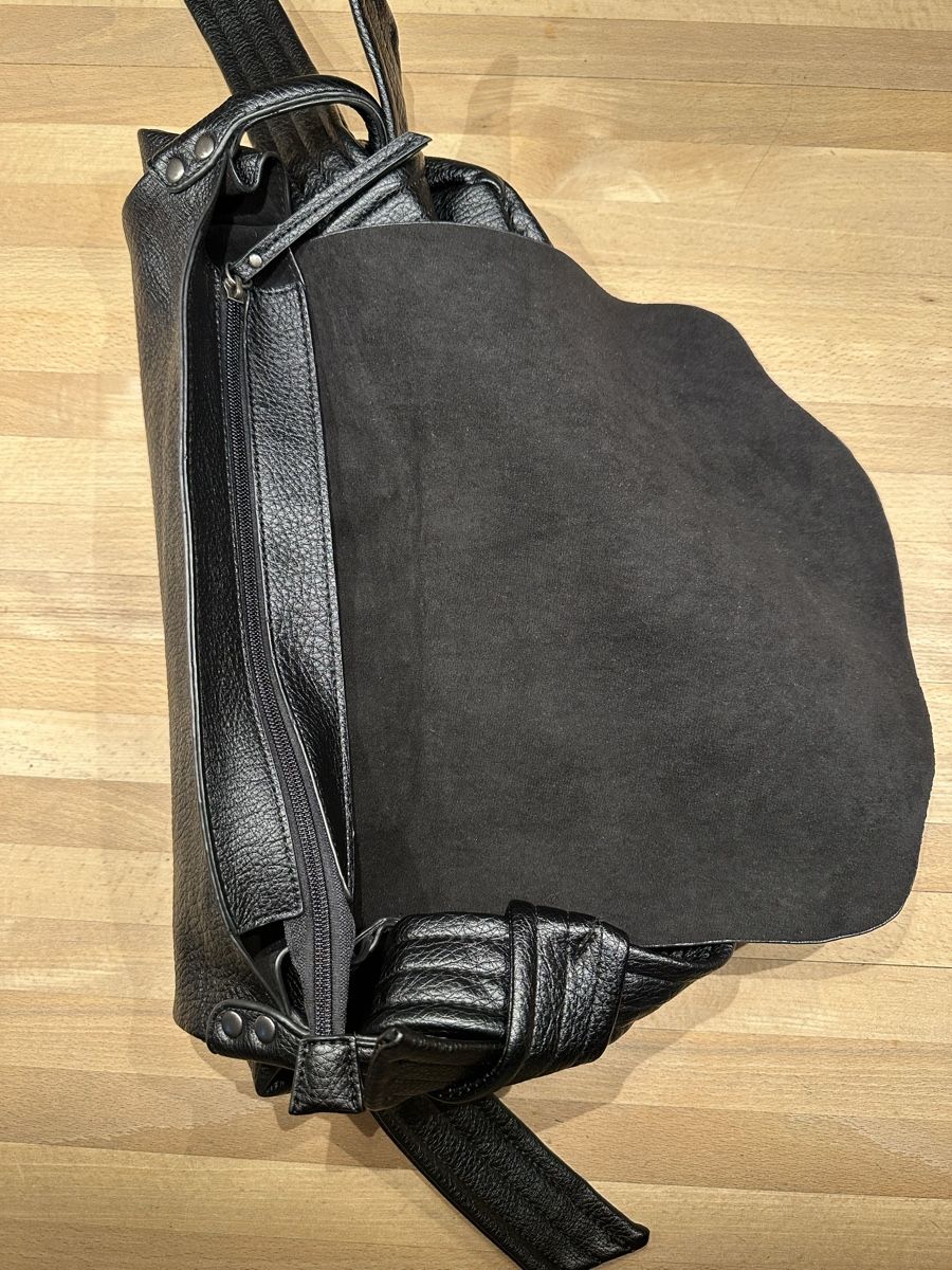 Borse: Schwarze Tasche – Usato da Appenzell venduto da Nemali 2