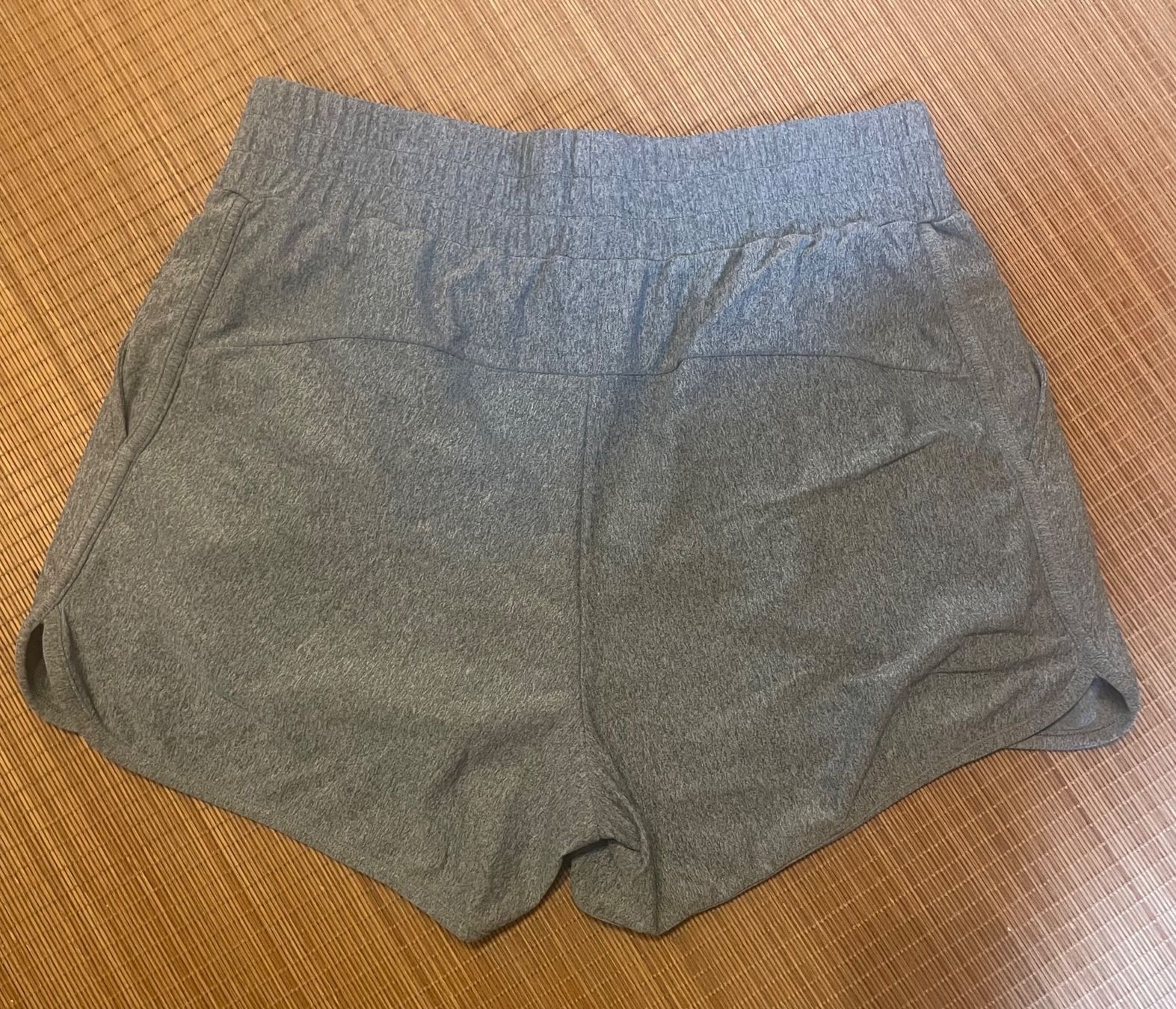 Ina Kess Pantaloni: Shorts von ina kess – Usato da Zürich venduto da Chr_81 1