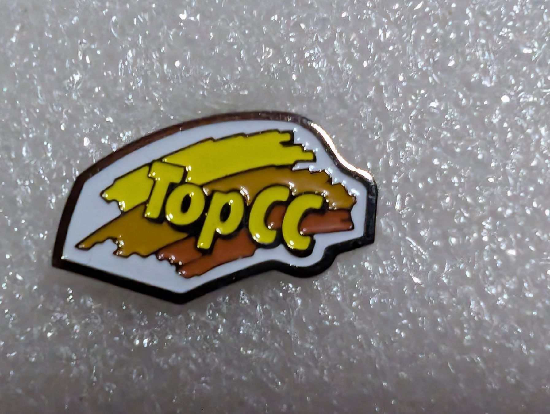 Plaketten & Abzeichen: Ansteckpin 251: TopCC – Gebraucht aus Oppligen von Pin-Fall-Shop