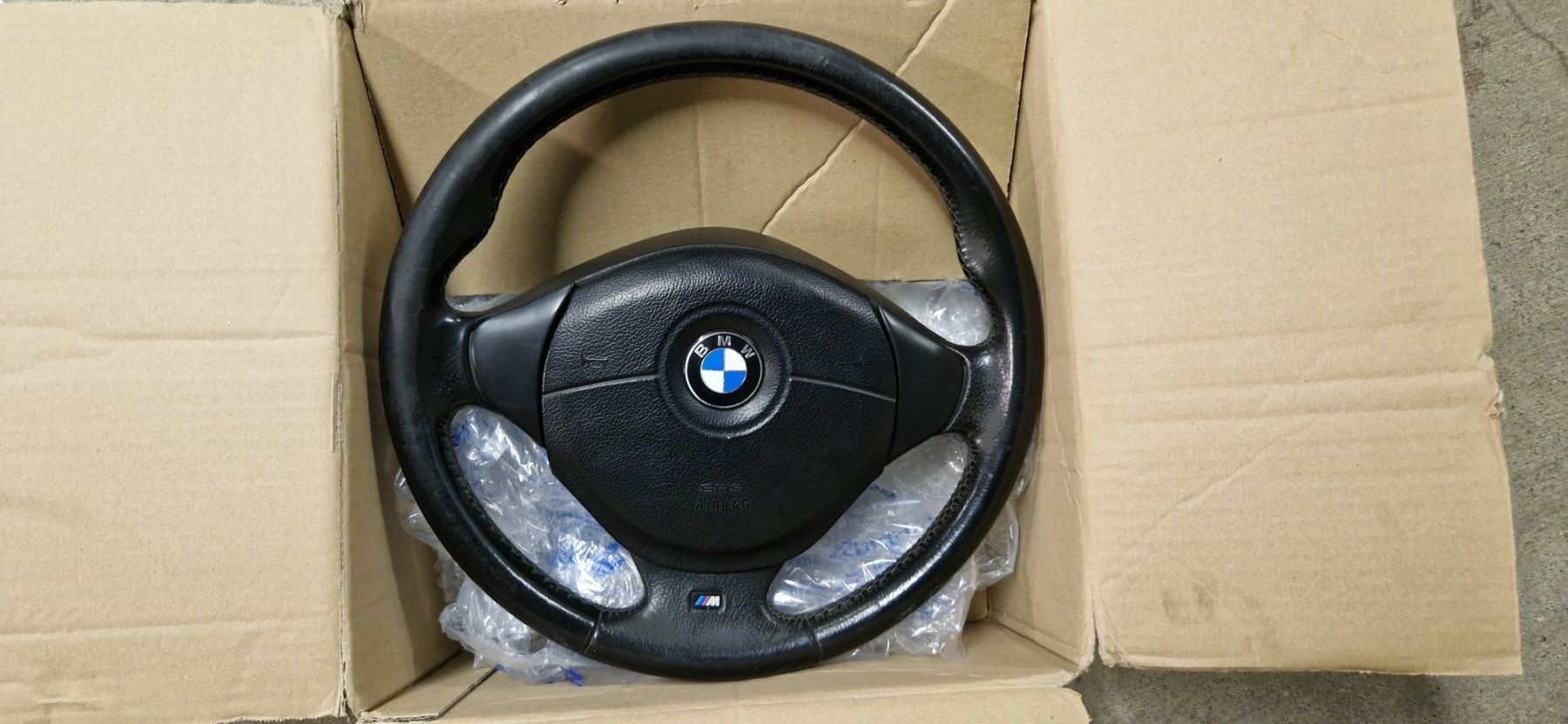 BMW Tutti pezzi di ricambio auto: BMW M-Lenkrad – Usato da Wittenbach venduto da Bulalla