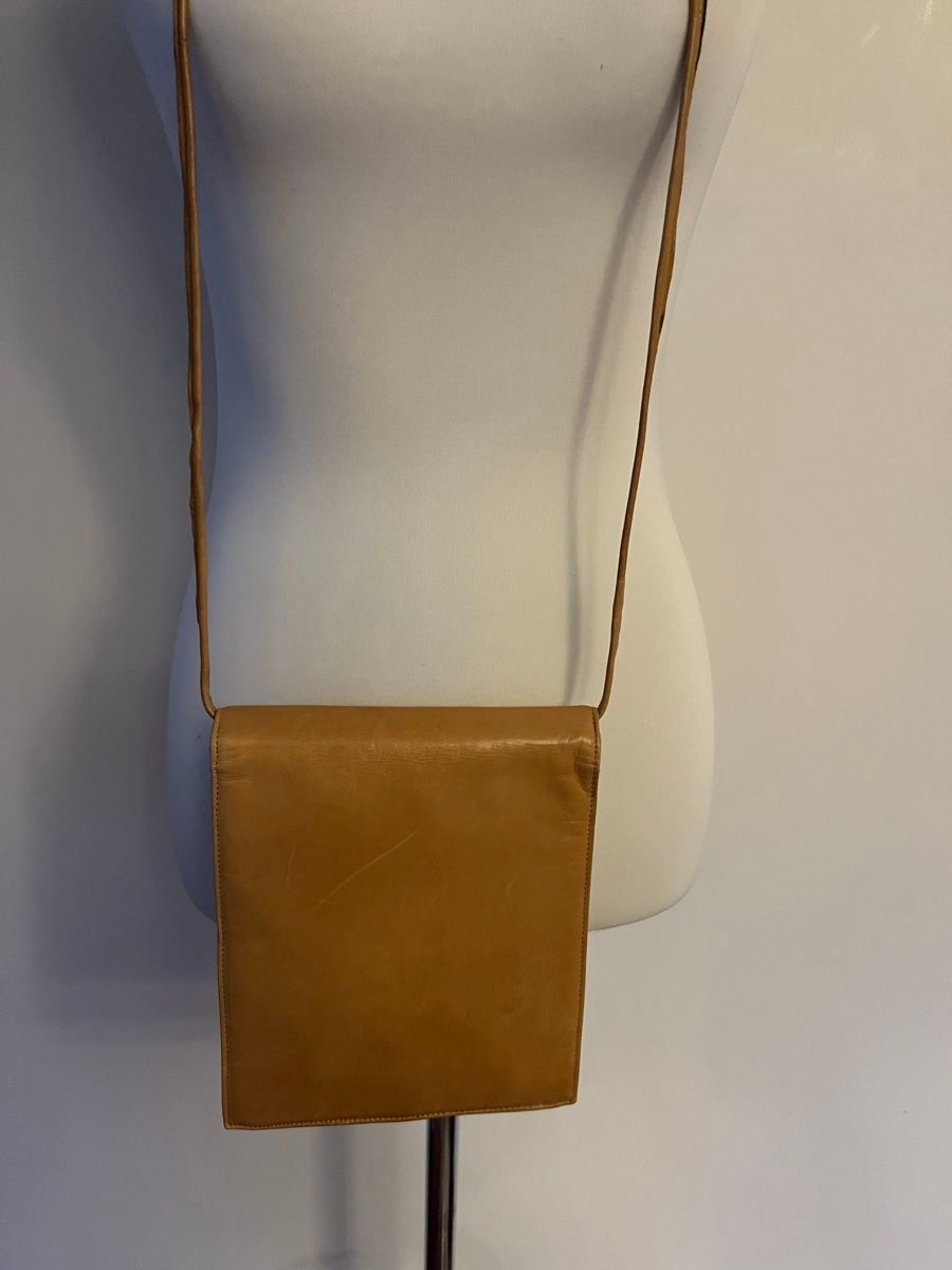 Bally Borse da donna: Bally Umhängetasche Leder Vintage – Usato da Zürich venduto da JOD213 3