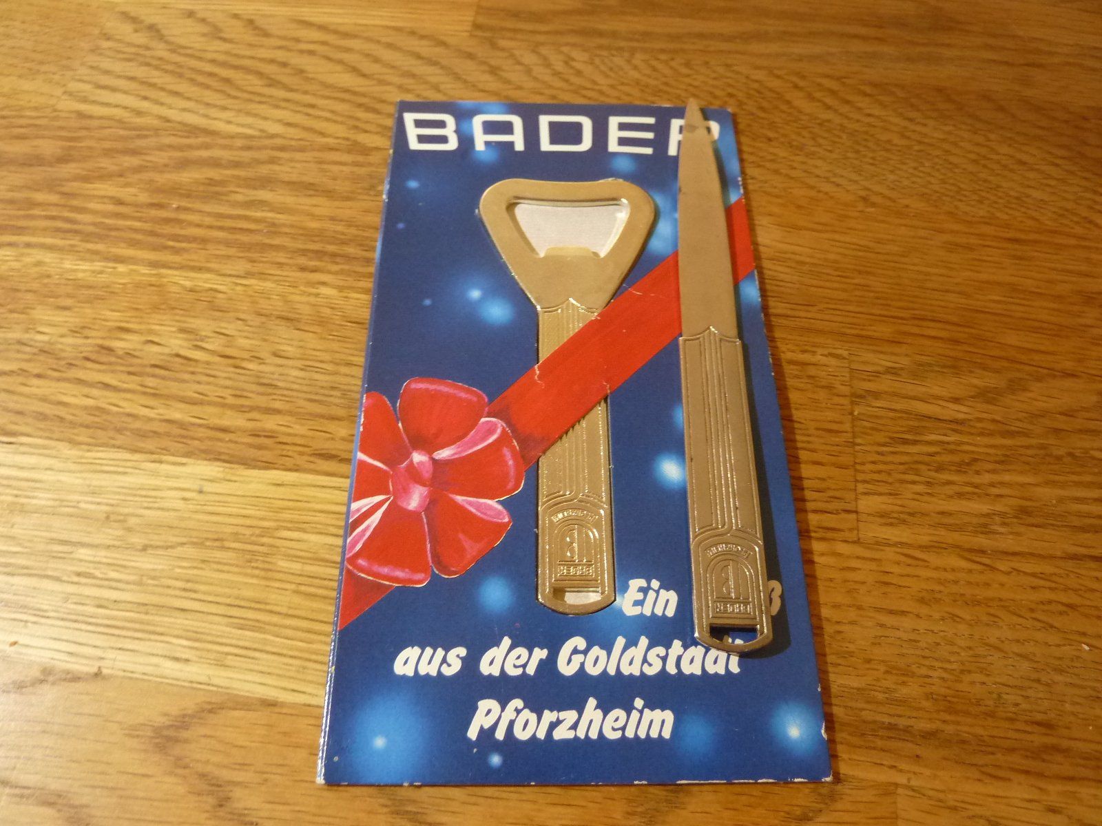 Altro materiale per ufficio: BADER PFORZHEIM Flaschenöffner und Brief Öffner – Usato da Hochfelden venduto da swissice 2
