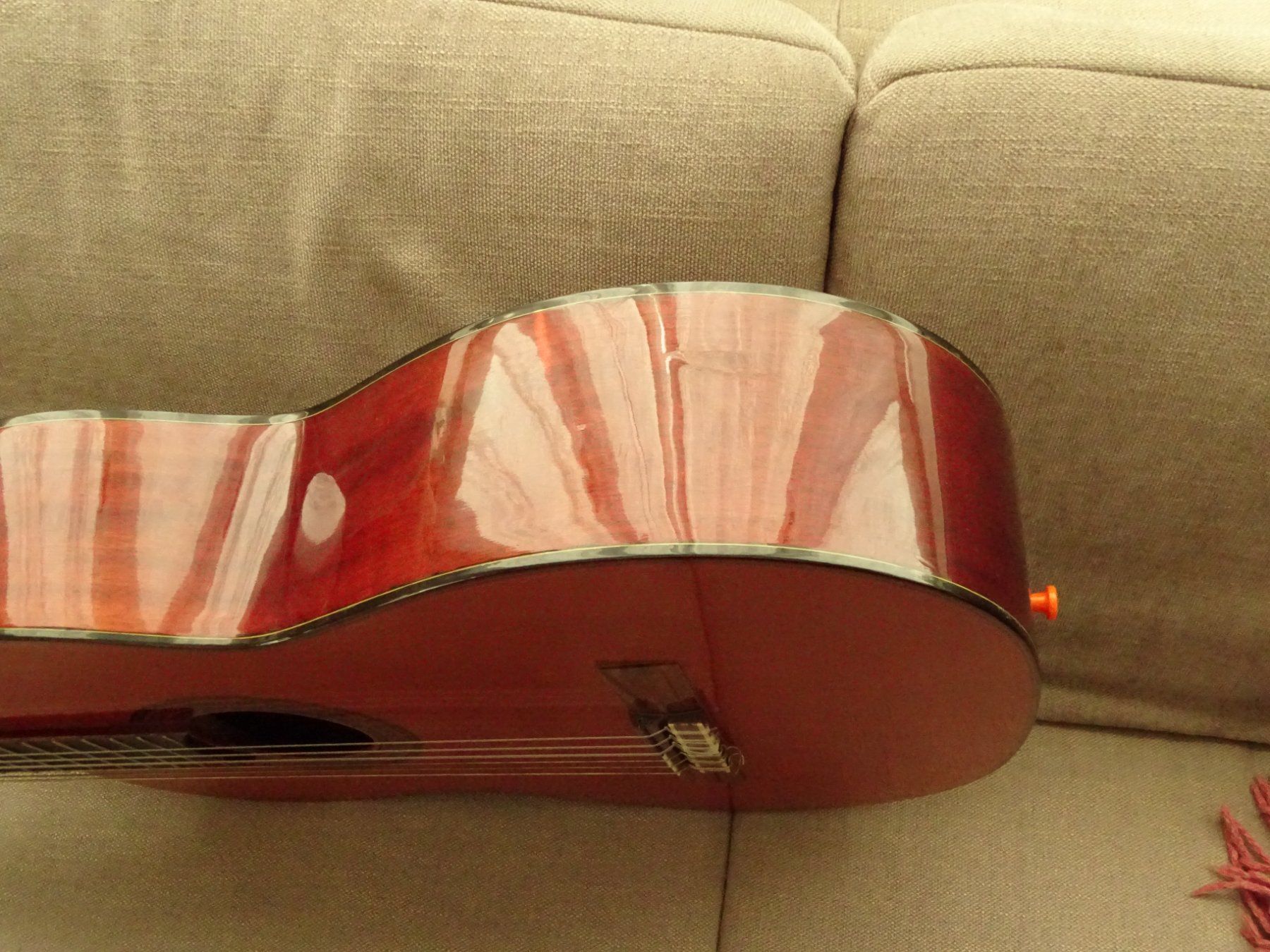Suzuki Strumenti musicali: 4/4 Konzertgitarre Suzuki No34 – Usato da Hirzel venduto da Musicman03 4