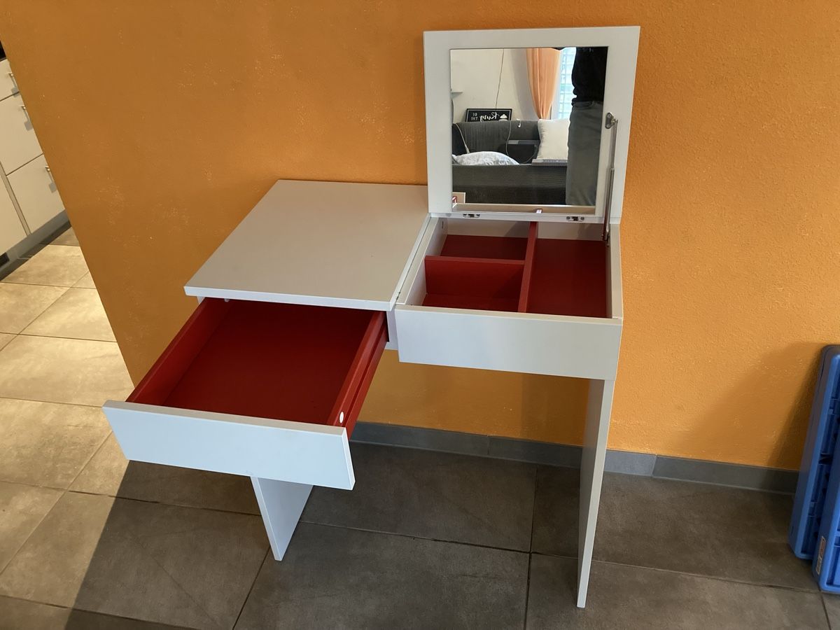 Ikea Tavoli da trucco: Schminktisch weiss (Ikea) – Usato da Tuggen venduto da mal_2zll