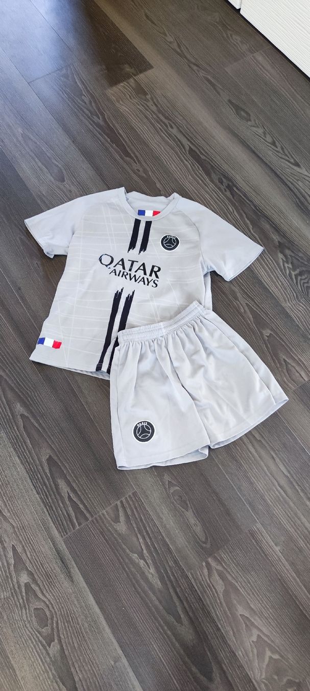 Canottiere & Pantaloni: Fussball Dress Messi – Usato da Othmarsingen venduto da HBN