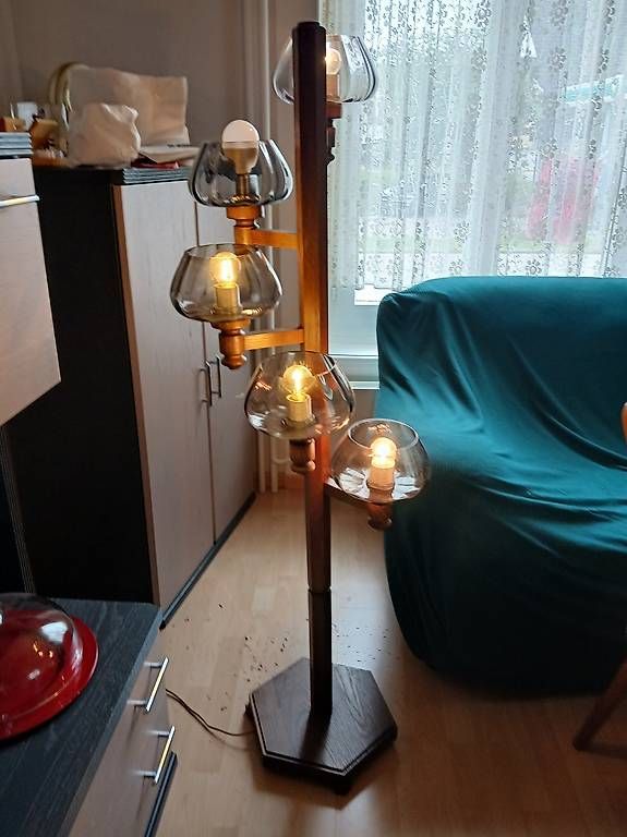 Lampes: Stehlampe  – D'occasion à Burgdorf par vio_g9mn