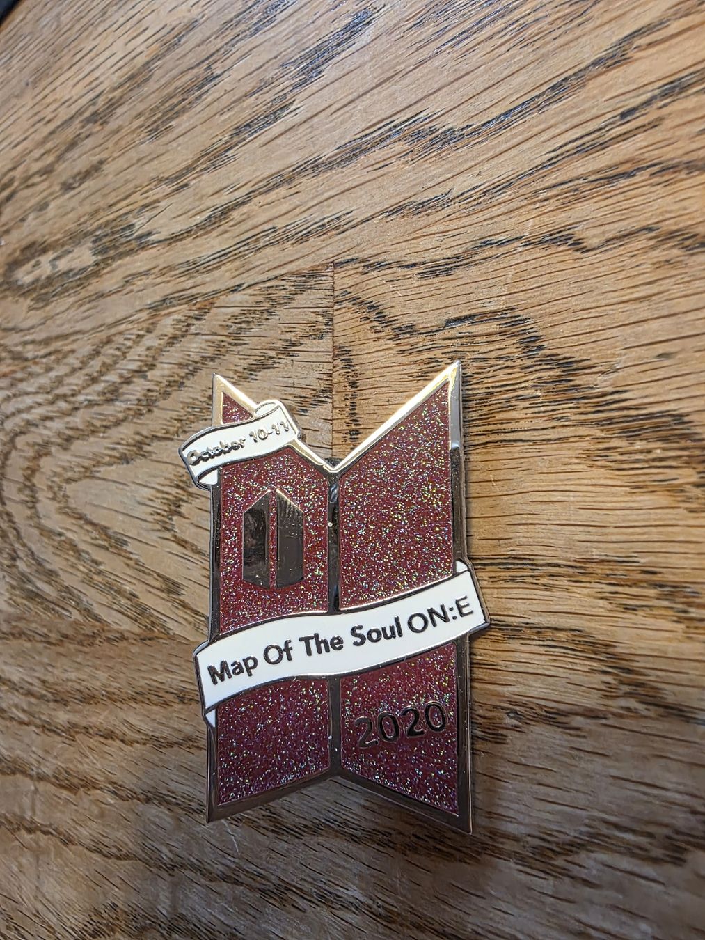 Placchette & Badge: BTS - Map Of The Soul ON:E Pin – Nuovo (secondo la descrizione) da Wimmis venduto da sal_rj9j