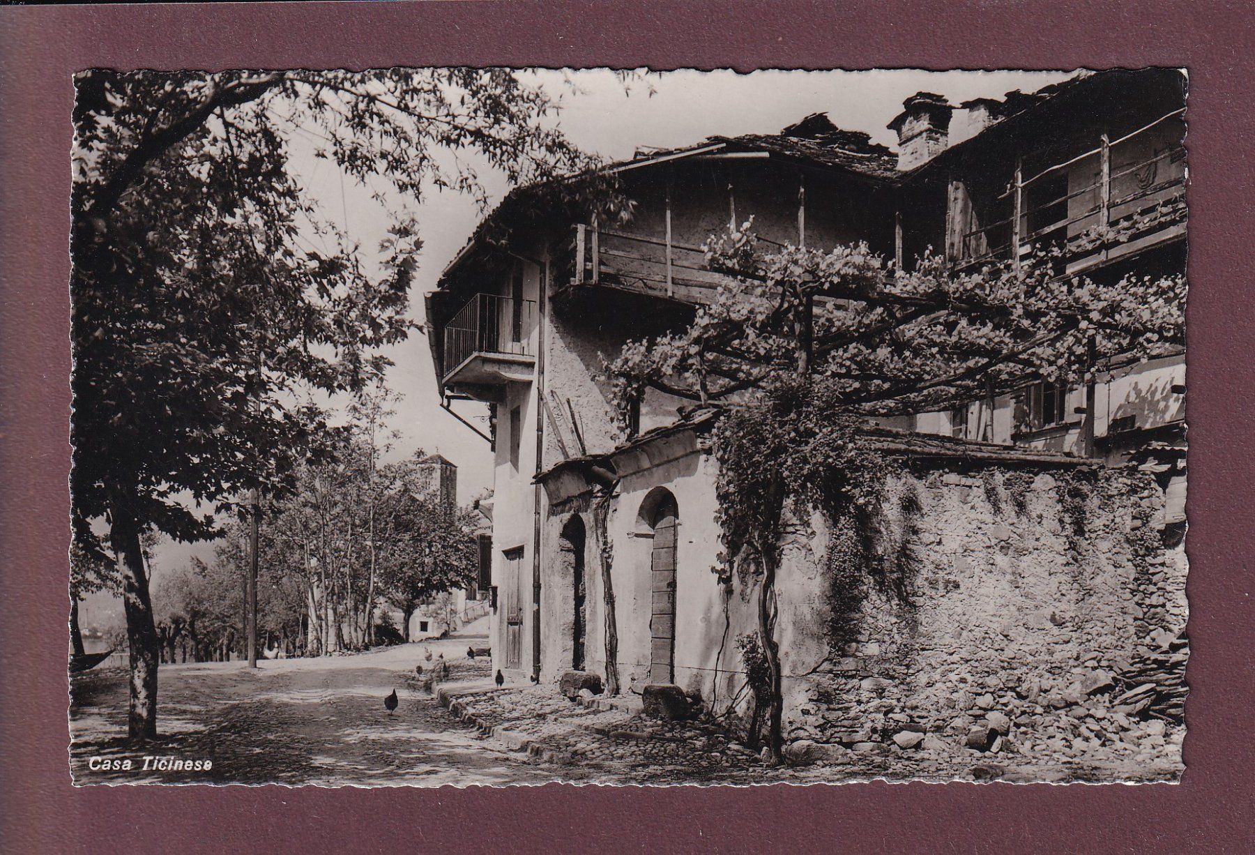 Cartoline postali: TICINO - Casa Ticinese – Usato da Pully venduto da nicecards