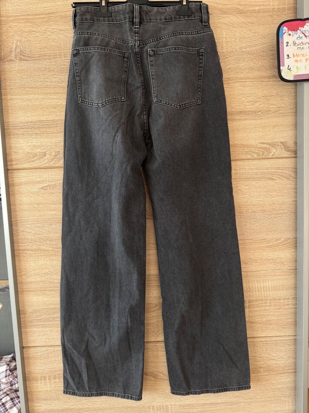 H&M Jeans: Jeans trendy noir – Gebraucht aus Montreux von Iza_81199 4