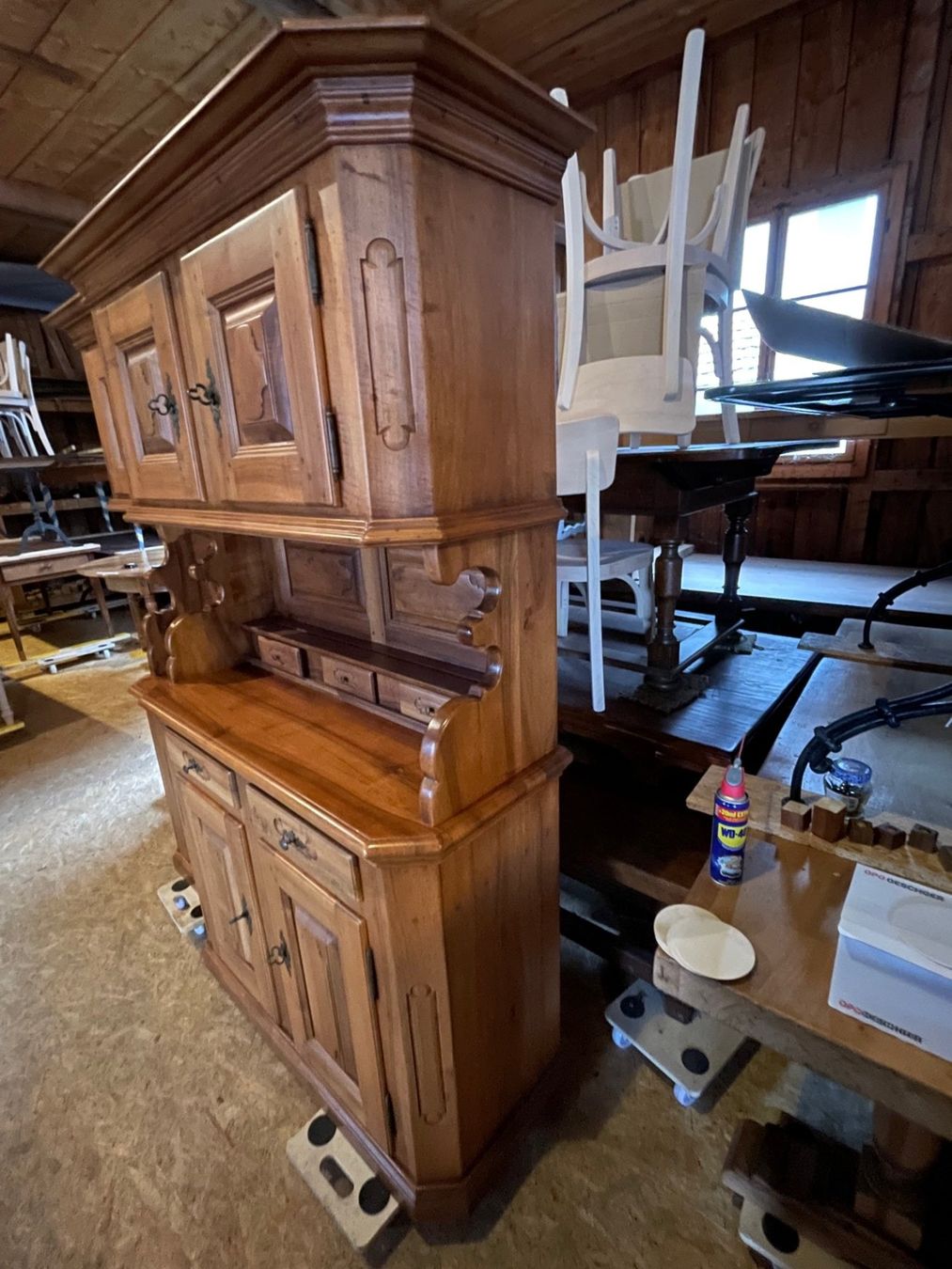 Credenze: Barock Buffet Nussbaum, abgesetzt mit Nische – Usato da Koblenz venduto da Rbaldinger54 4