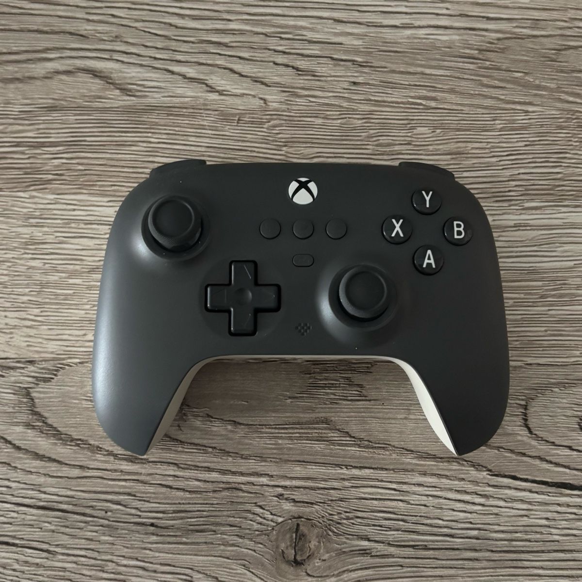 8BitDO Controller: 8BitDo Ultimate C Wired Controller Xbox schwarz neuwertig – Nuovo (secondo la descrizione) da Herzogenbuchsee venduto da Argjentcool 1