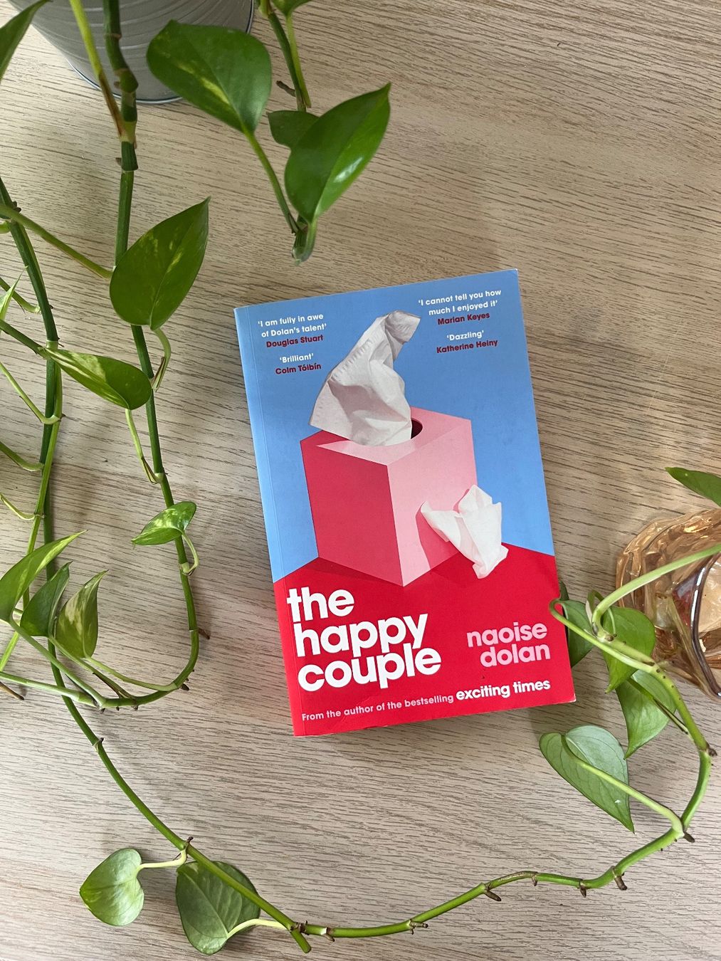 Bücher: The happy couple - Naoise Dolan – Gebraucht aus Zürich von han_xmj8