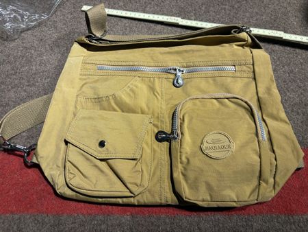 Tasche beige Marke Jinqiaoer neuwertig 40cm