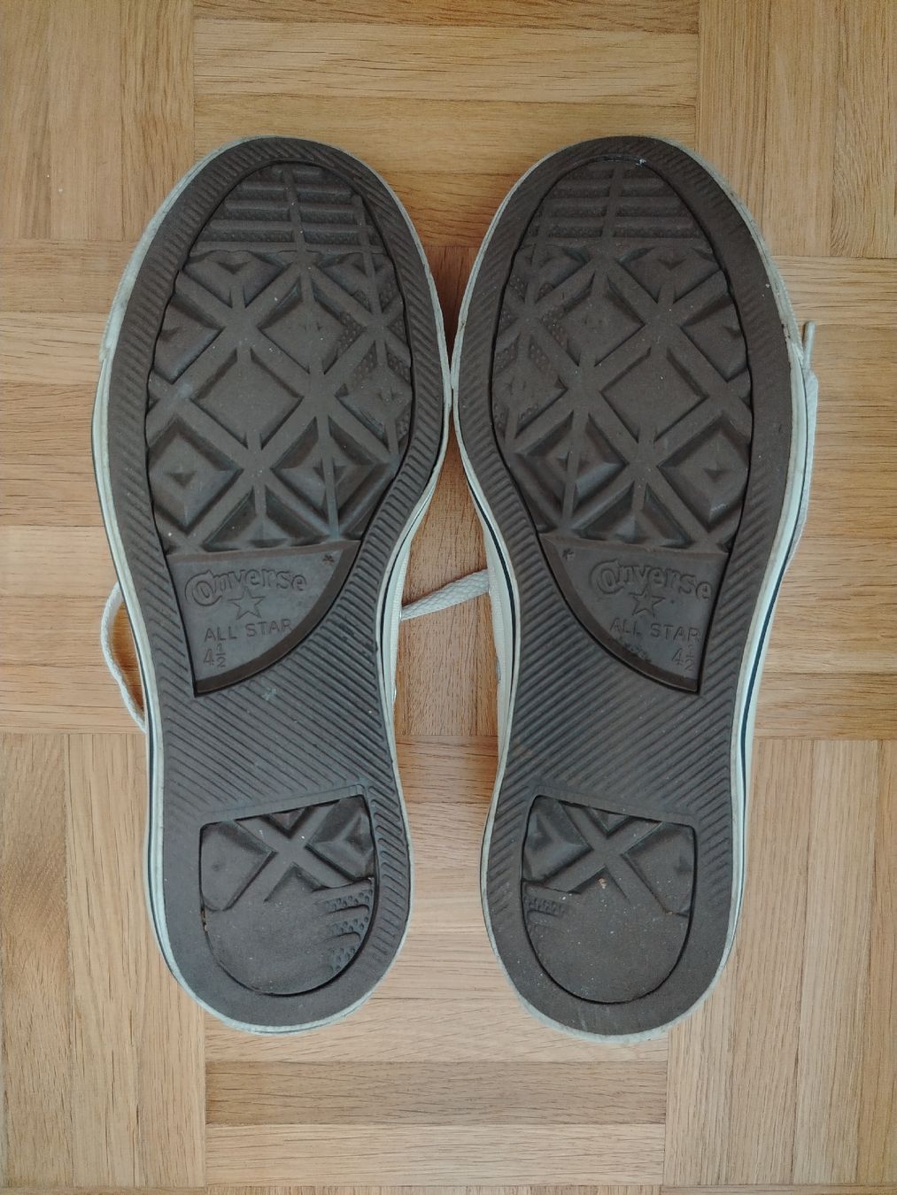 Converse Scarpe da uomo: Converse All Star Bianche – Usato da Davesco-Soragno venduto da Mia_sii 2