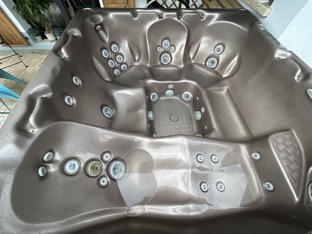 Whirlpool: Beachcomber 720X – Usato da Val d'Illiez venduto da Choexbeach 1