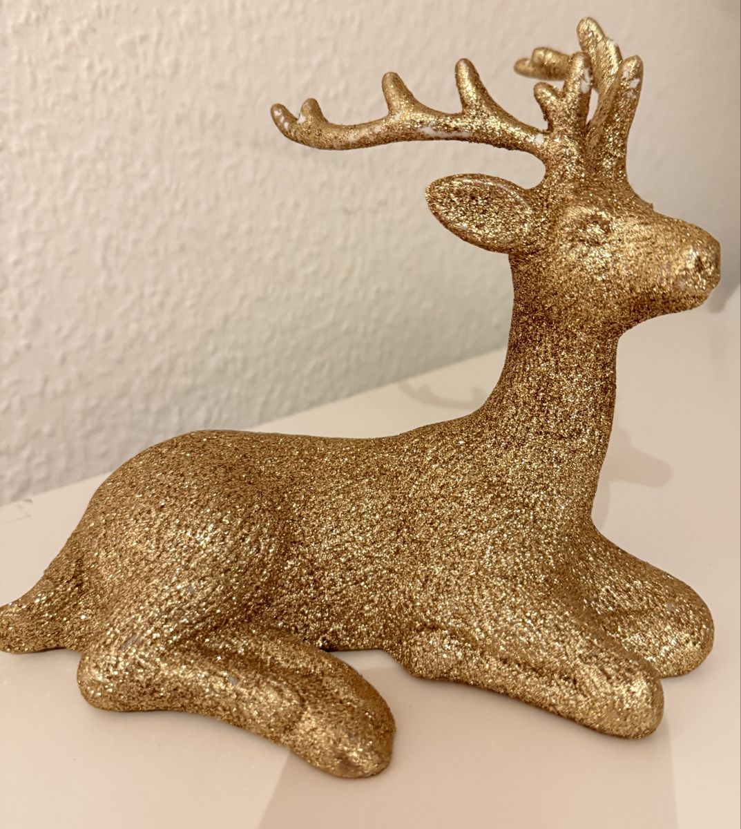 Figuren: Goldener Deko-Hirsch, glitzernd – Gebraucht aus Zürich von lea_m58x