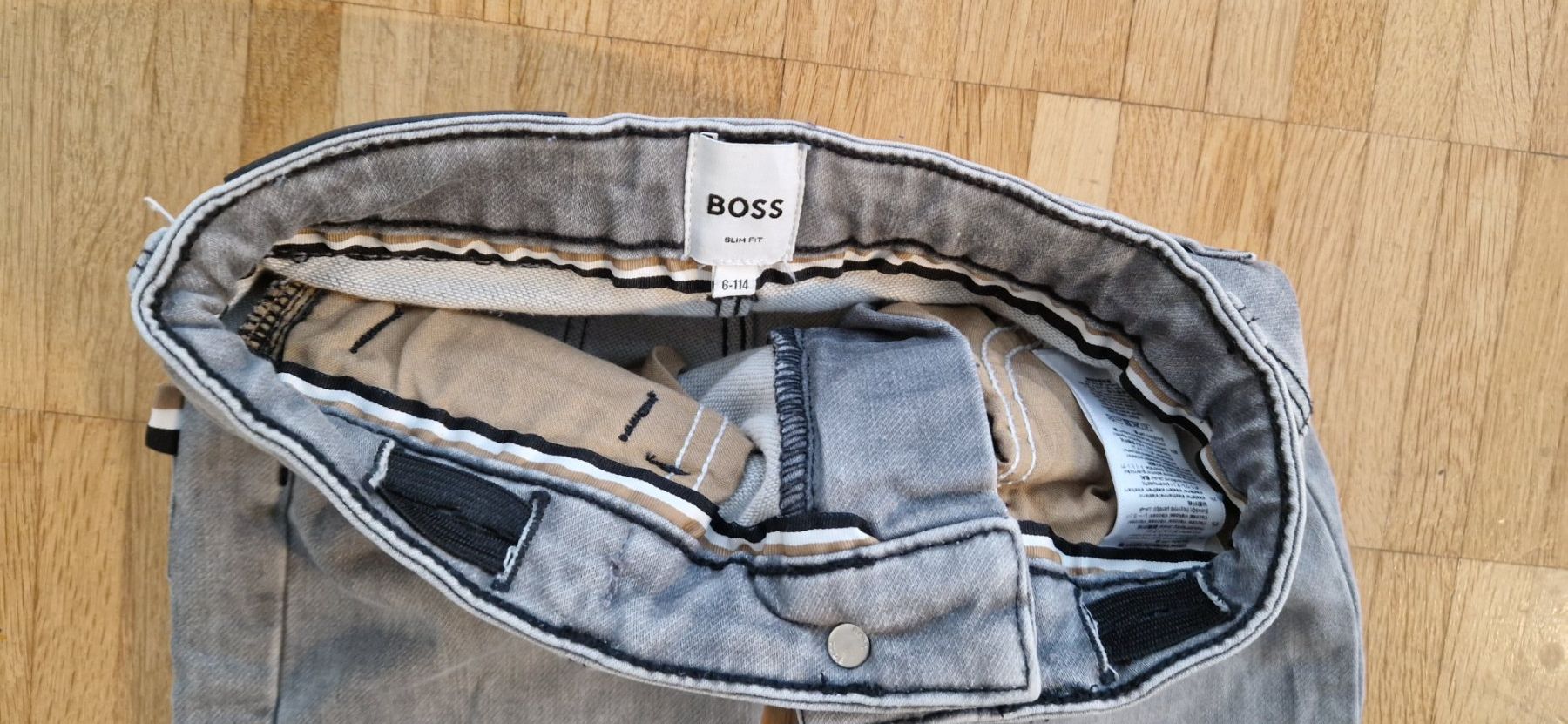 Hugo Boss Pantaloni: NEU:Jeans Hugo Boss Gr. 116 – Nuovo e nell'imballaggio originale da Luzern venduto da Prusil 2