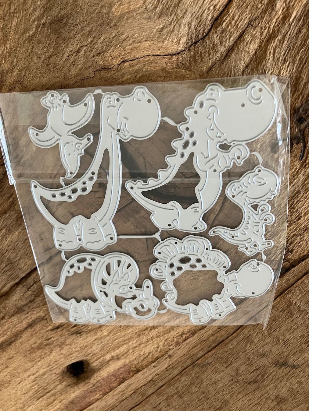Sciablone: Neues Stanzschablonen-Set Dinos / Dinosaurier – Nuovo e nell'imballaggio originale da Effretikon venduto da wenuss 2