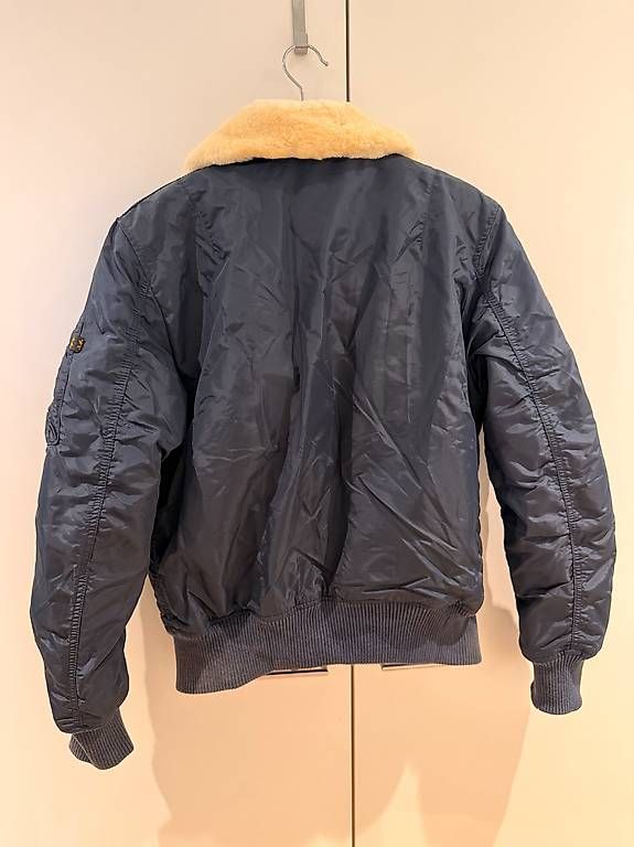 Giacche: Alpha Industries Bomberjacke dunkelblau – Nuovo e nell'imballaggio originale da Hindelbank venduto da sarahcw 1