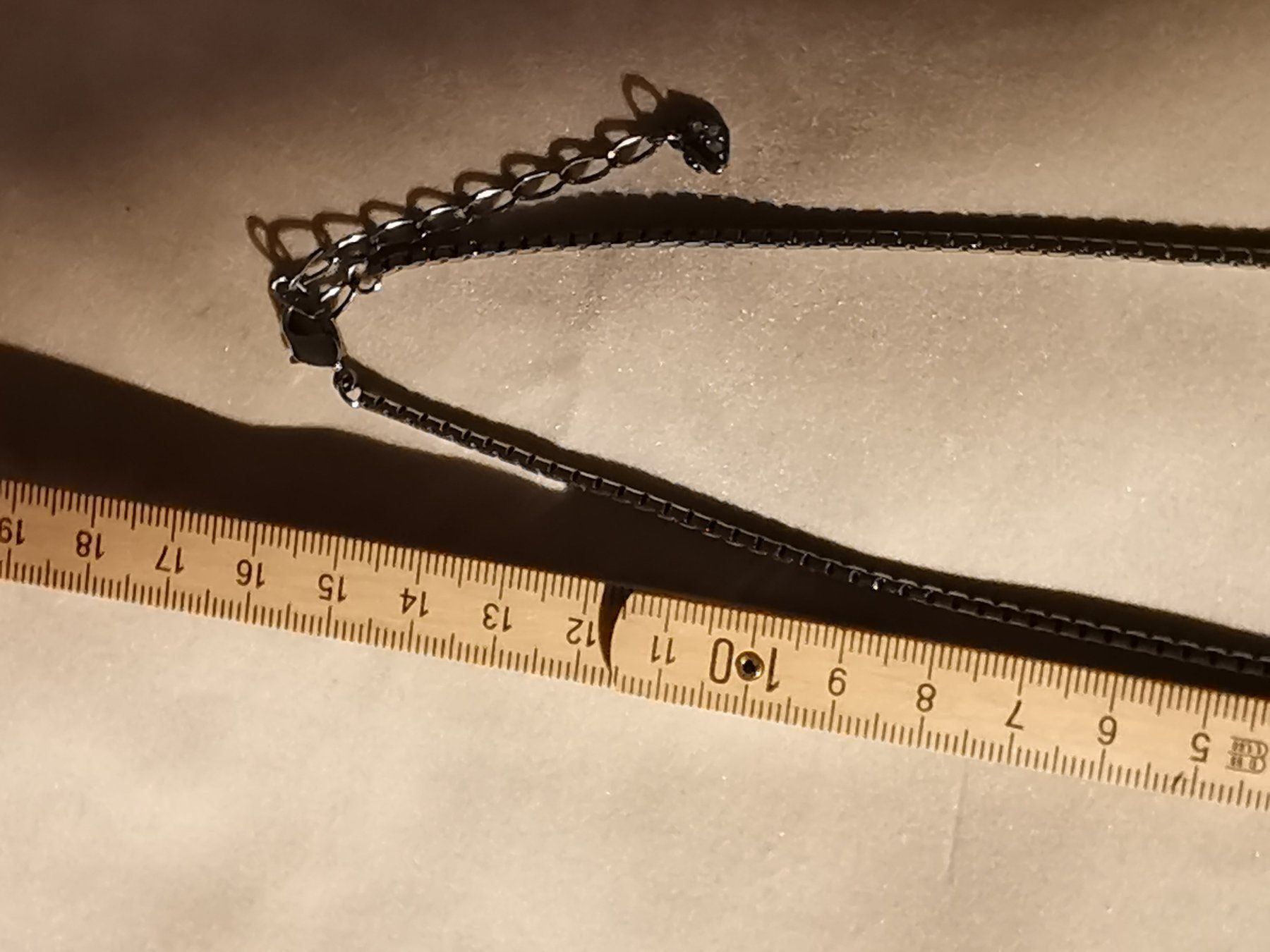 Swarovski Catenine: Swarovski Kette schwarze Kristallfransen – Nuovo (secondo la descrizione) da Zürich venduto da Yourgoodbuy 4
