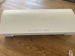 Silhouette Cameo 3