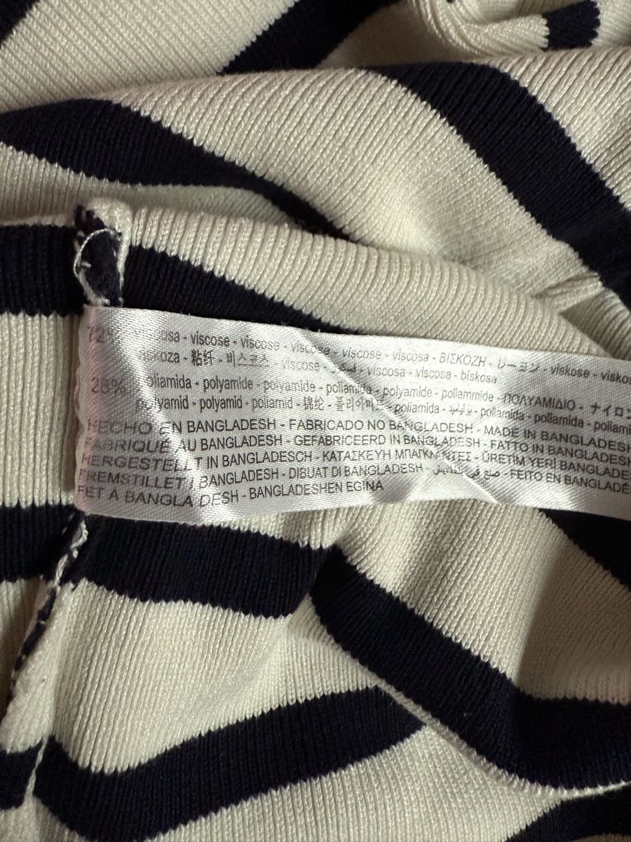 Zara T-shirt: Shirt, Zara, Grösse S – Usato da Anglikon venduto da Haraldinho 3