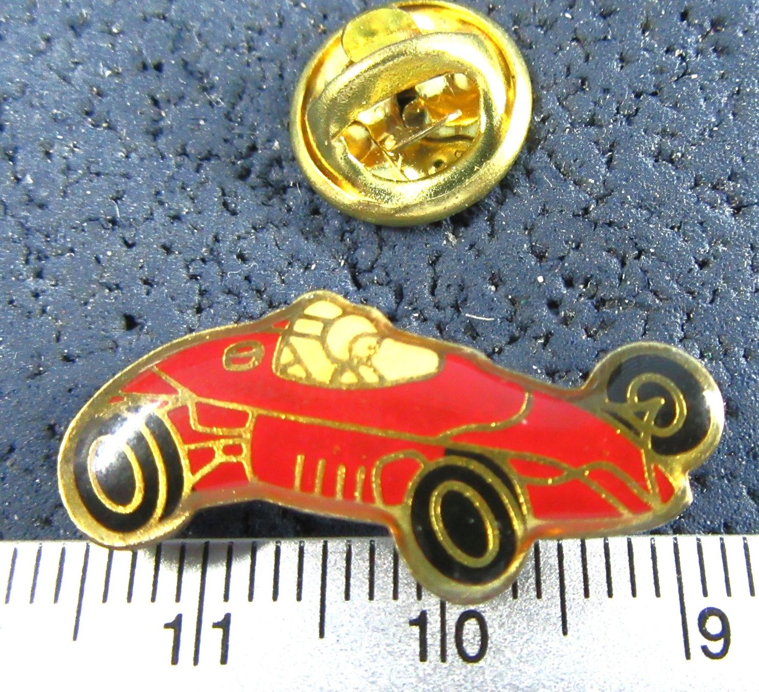 Ferrari Placchette & Badge: FORMEL RACING-CAR ROT PIN – Usato da Ettingen venduto da Hausi4711