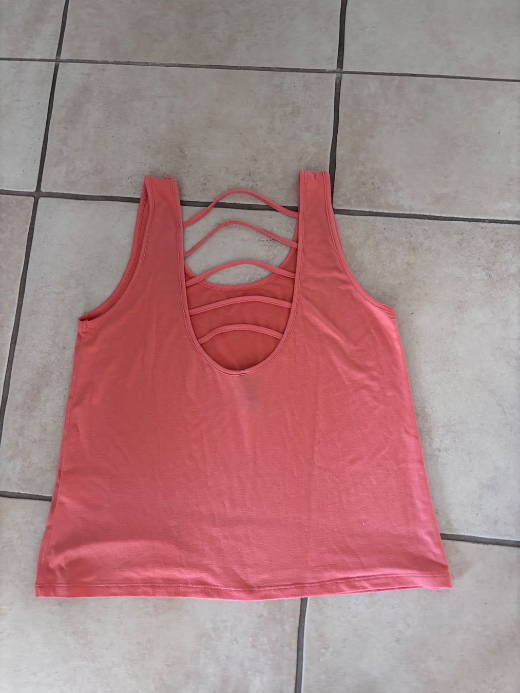 Tops: Top lachsfarben L – D'occasion à Balsthal par Uroby 1