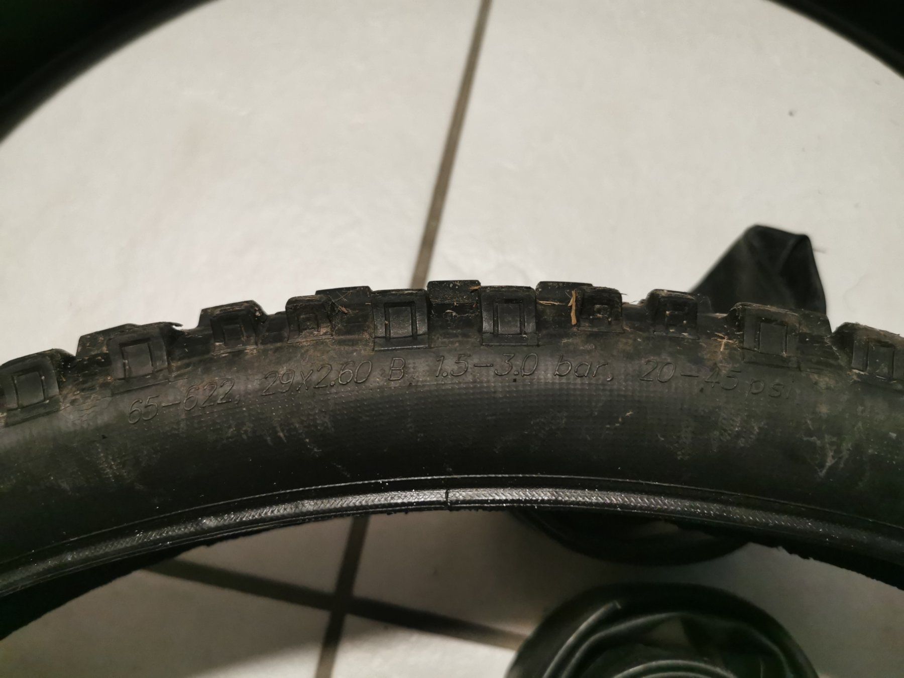 Schwalbe Pneumatici & Ruote complete: Schwalbe Eddy Curent 29x2.6 – Usato da Jenaz venduto da heromir 2