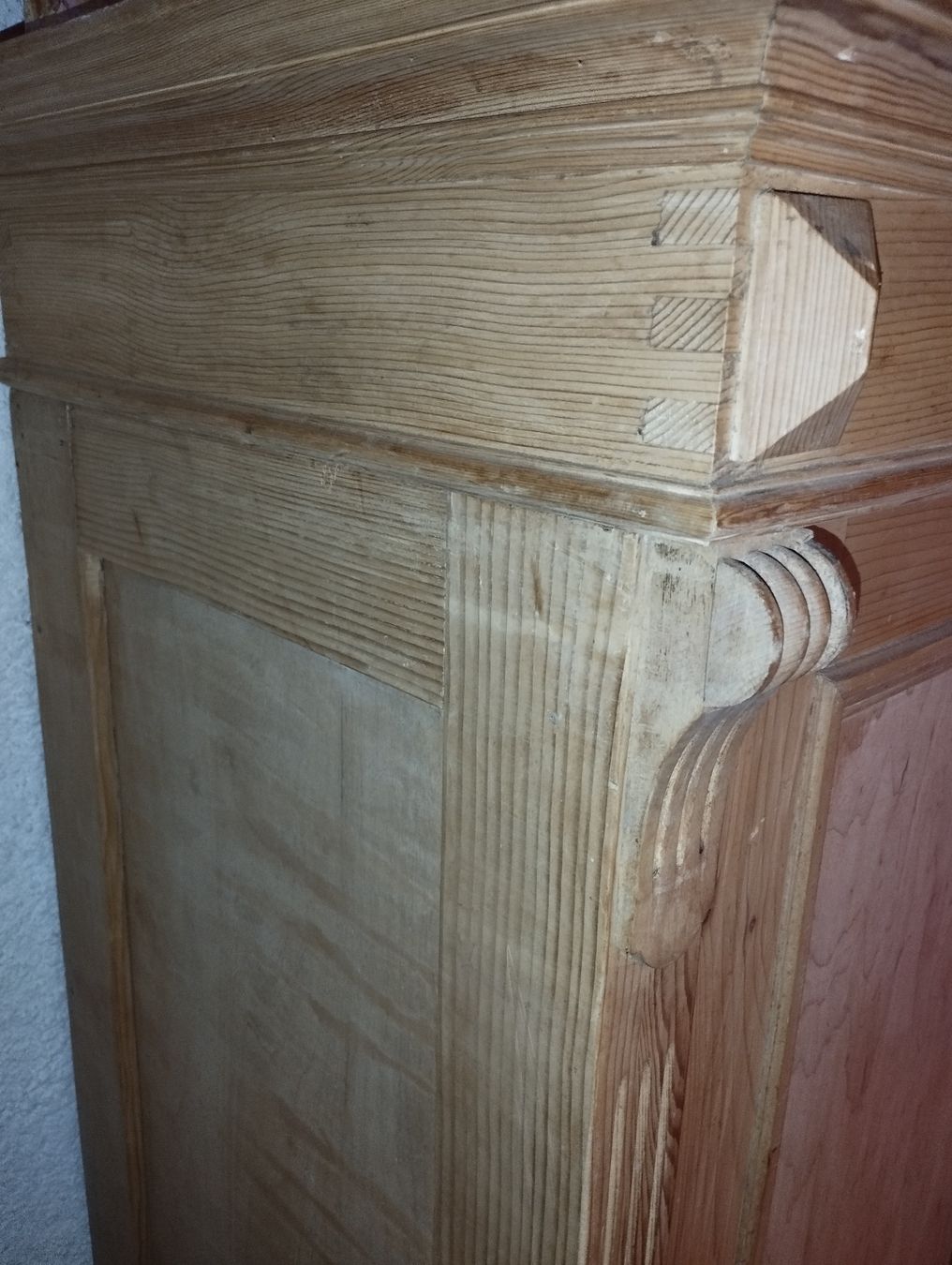 Armadi: Ancienne armoire sapin massif – Usato da Némiaz (Chamoson) venduto da Patoshi 4