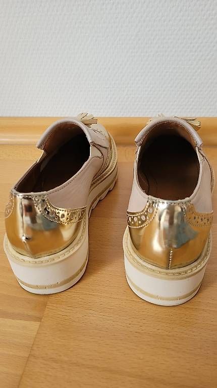 Schuhe für Mädchen: Schuhe Gr. 35, Sohlenlänge: 22,5/23 cm – Gebraucht aus Fällanden von vickita1 2