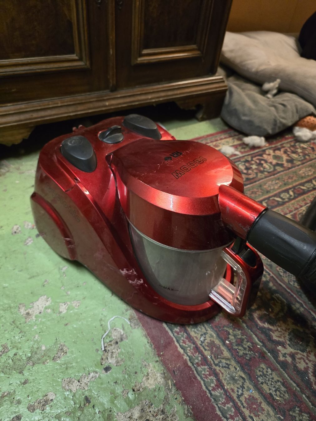 Aspirapolveri & Accessori: Staubsauger FAR, 1800W Rot (D) – Usato da Rorschach venduto da TimelessTrading