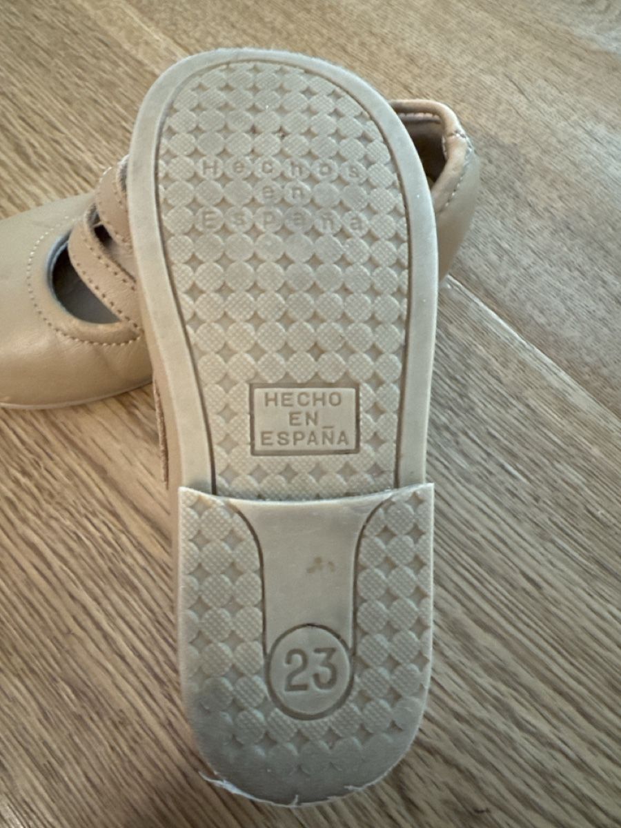 Schuhe für Mädchen: Ballerina, Gr.23, echt Leder – Gebraucht aus St. Gallen von Venus1010 1