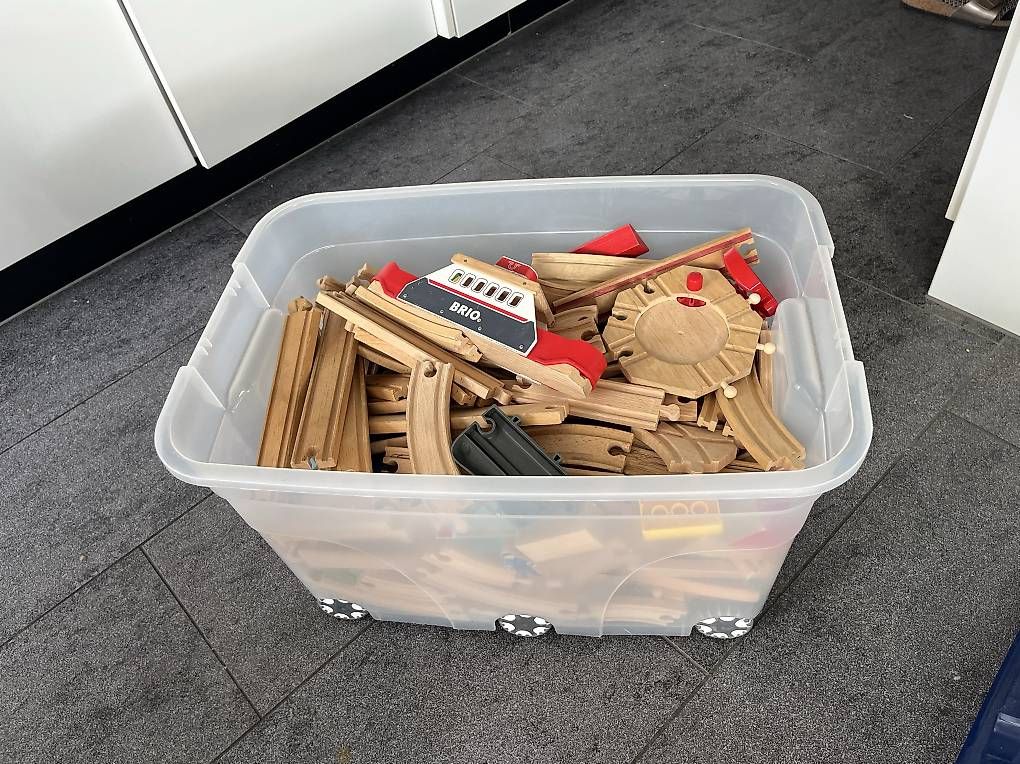 Giocattoli: Ca. 12 kg BRIO gemischt – Usato da Liebefeld venduto da Sxe