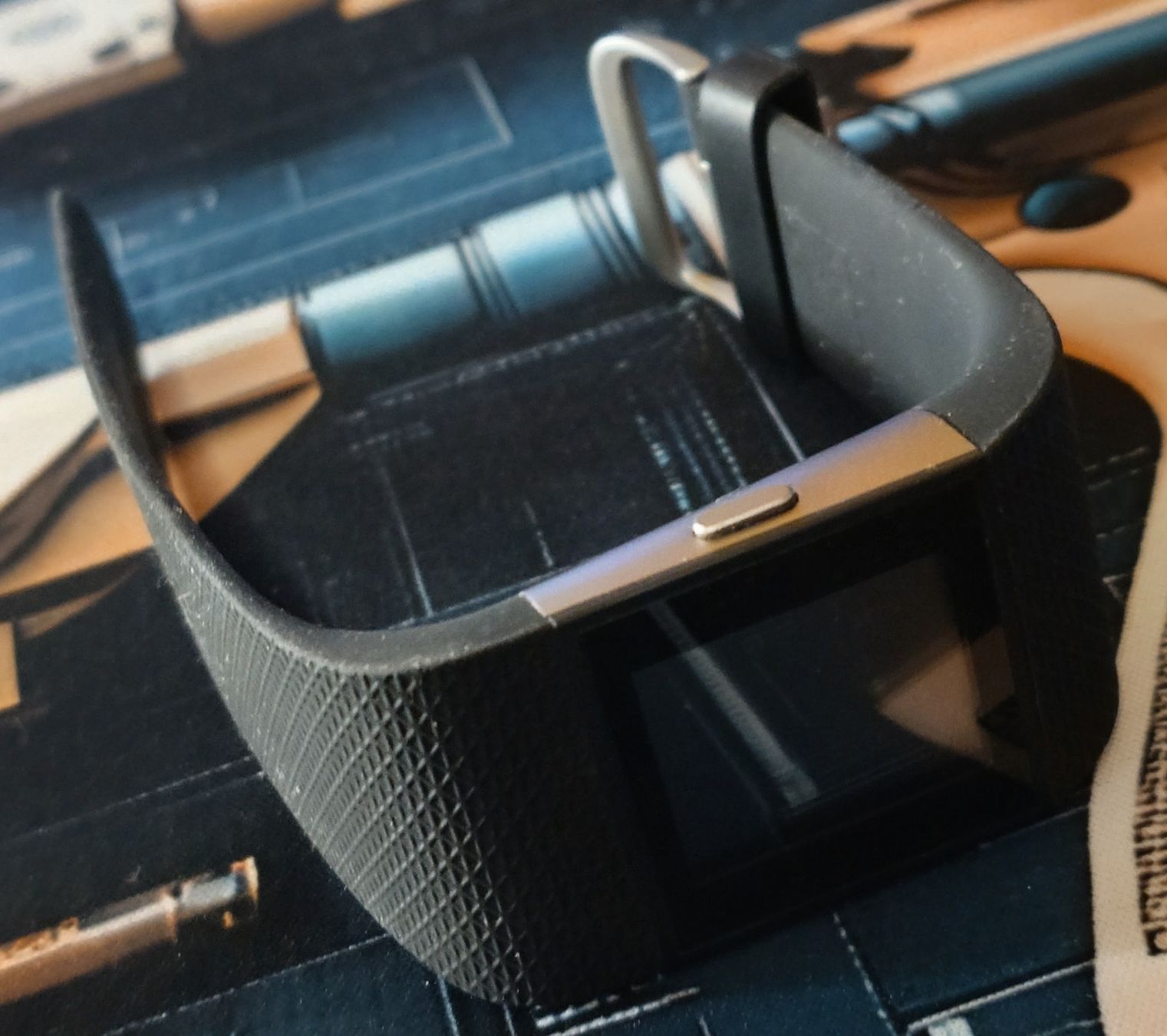 Fitbit Smartwatch: Fitbit Surge Fitness Tracker  ⌚️🏃‍♀️ – Defekt aus Ennetmoos von Faders 1